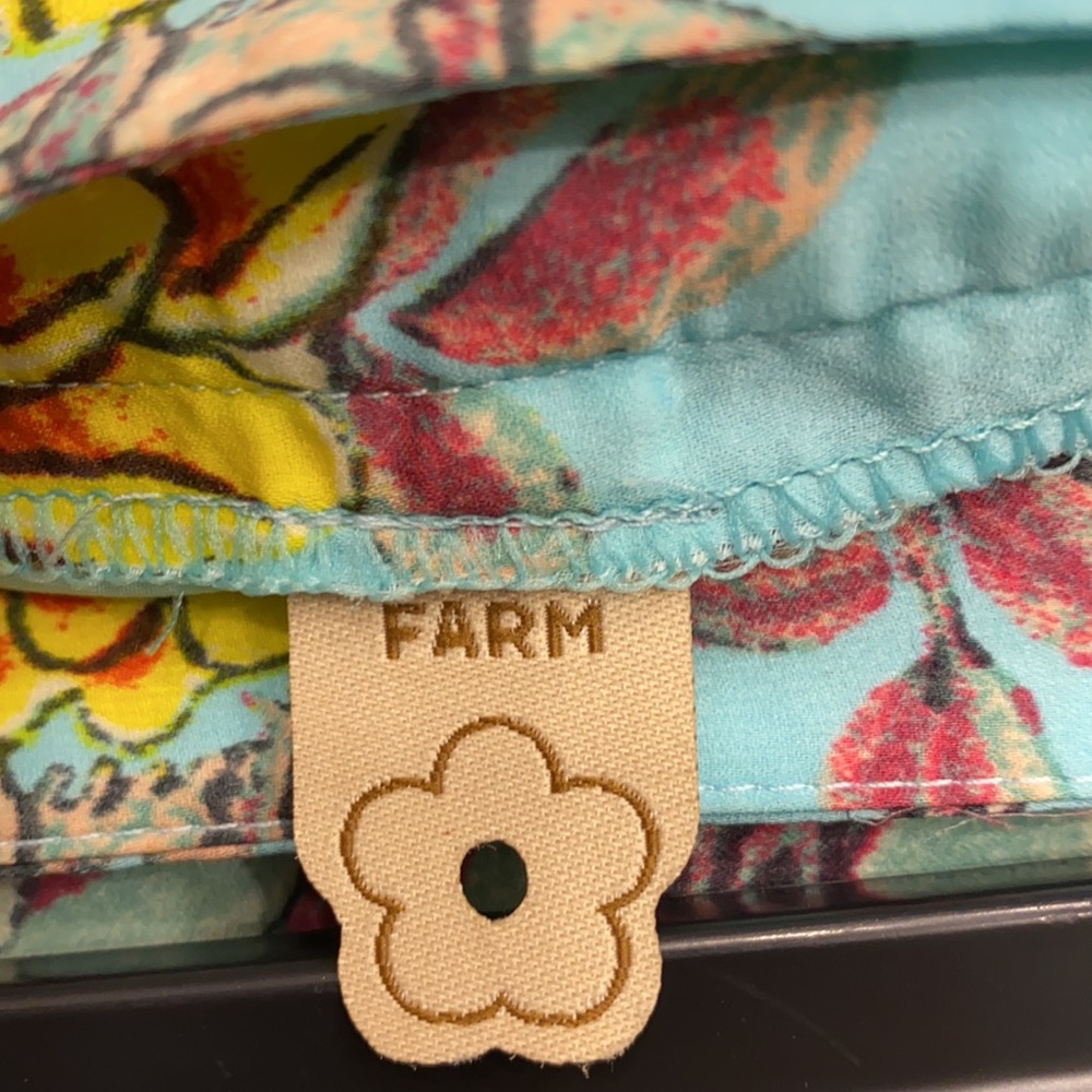 FARM Rio Anthropologie Floral Shorts - Picture 5 of 5